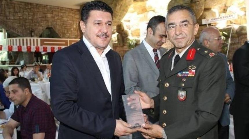 Kanlarıyla Hayat Kurtaranlara &Ouml;d&uuml;l