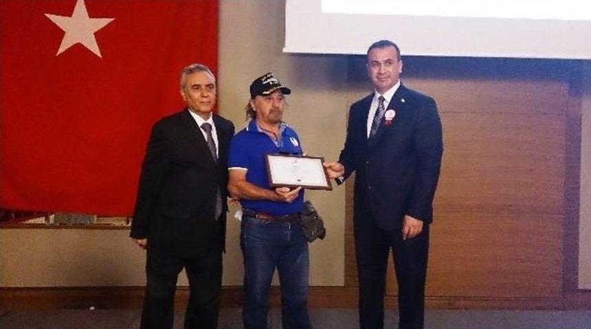 D&uuml;nya Kan Bağış&ccedil;ıları G&uuml;n&uuml; İzmir&rsquo;de Kutlandı