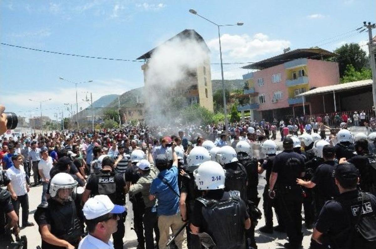 Soma'daki Eyleme Polis M&uuml;dahale Etti