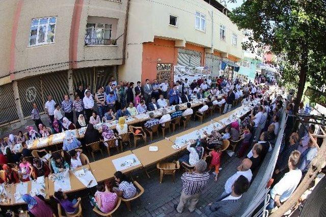 Anadolu Mahallesi Tok’u Bağrına Bastı