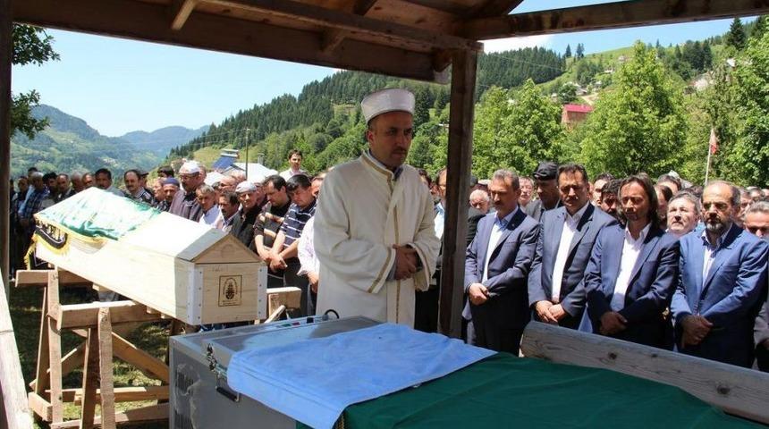 Yeni Şafak Gazetesi Genel Yayın Y&ouml;netmeni Karag&uuml;l'&uuml;n Acı G&uuml;n&uuml;