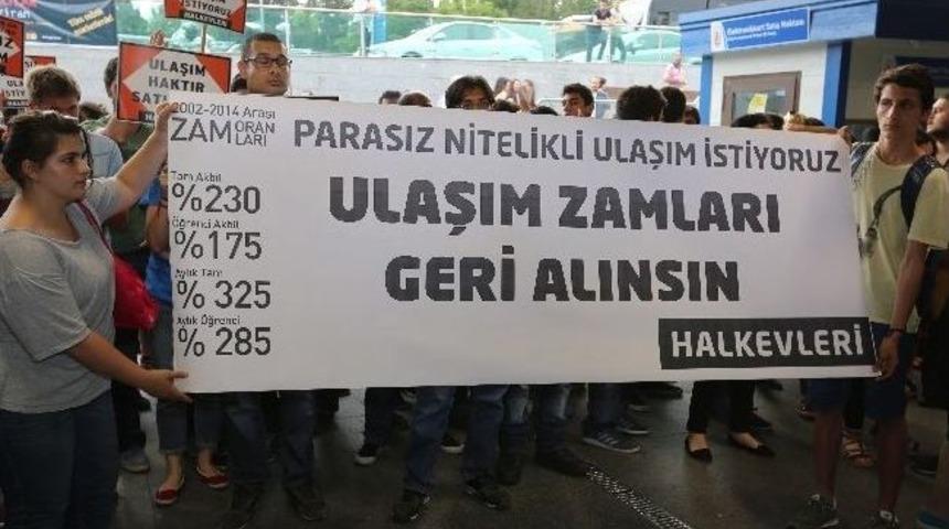 İstanbul&rsquo;da Ulaşım Zamları Protesto Edildi