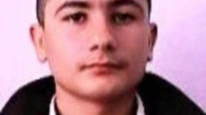 Teşekk&uuml;r Alan &Ouml;ğrenci Karne G&uuml;n&uuml; İntihar Etti