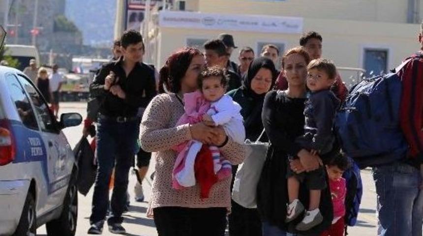 Marmaris Ve Bodrum&rsquo;da Ka&ccedil;ak G&ouml;&ccedil;men Operasyonu