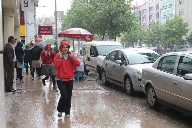 Kastamonu’da Sağanak Yağış Etkili Oldu