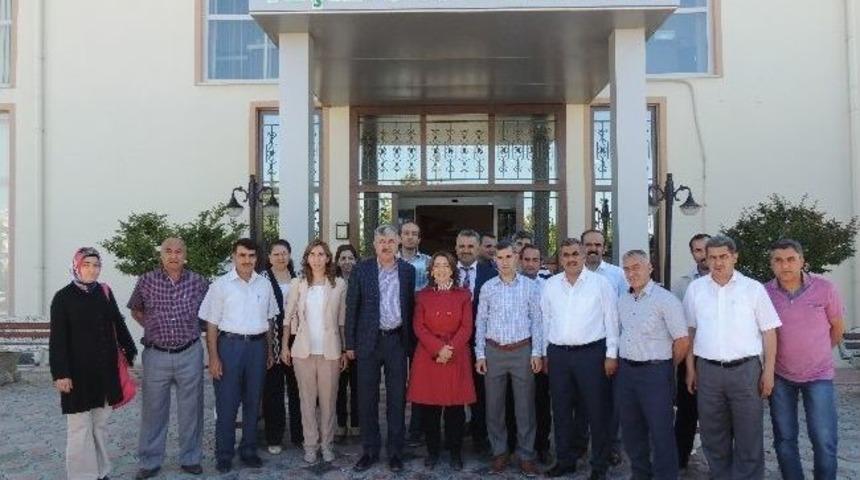 Milletvekili &Ccedil;alık&rsquo;dan Yeşilyurt Belediyesi'ne Ziyaret