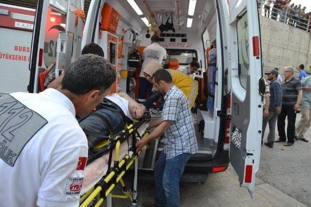 Gemlik’te Trafik Kazası: 3 Yaralı