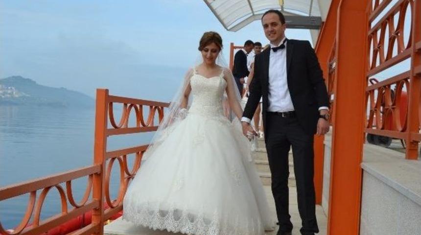 Deniz U&ccedil;ağı Gelin U&ccedil;ağı Oldu