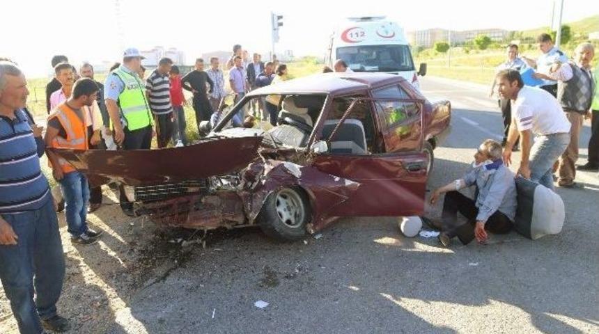 Yozgat&rsquo;ta Trafik Kazası: 4 Yaralı