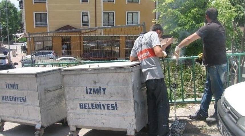 İzmit'te Konteynerlerine Zincir