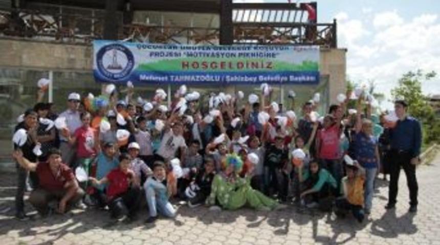 Şahinbey'de &Ouml;ğrenciler Motivasyon Pikniğinde Bir Araya Geldi