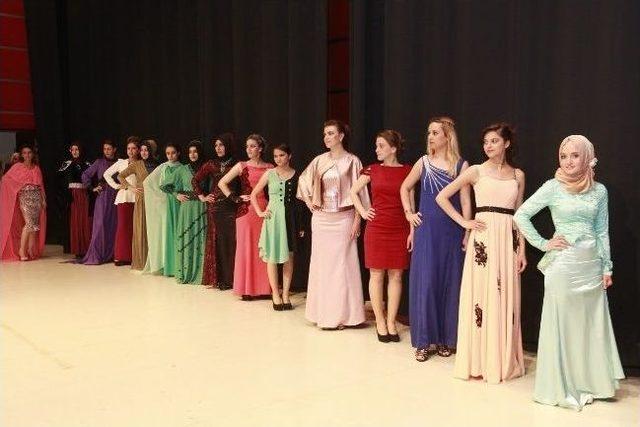 Gesmek Defilesinde Şıklık Yarışı 1