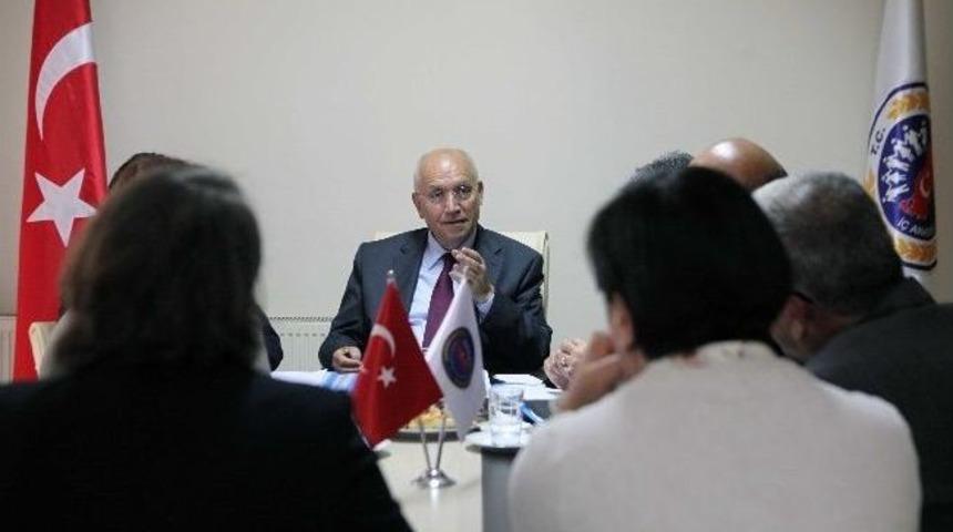 Yaşar, İabb&rsquo;yi Ziyaret Etti