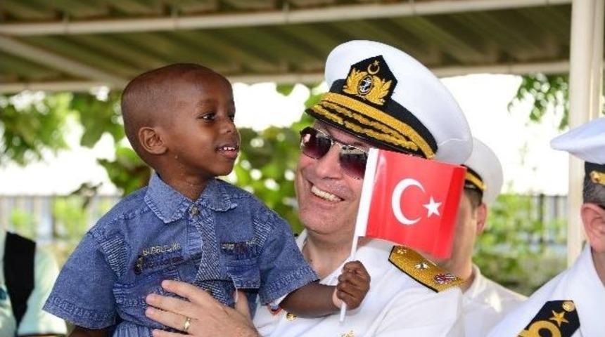 Barbaros T&uuml;rk Deniz G&ouml;rev Grubu Cibuti&rsquo;de