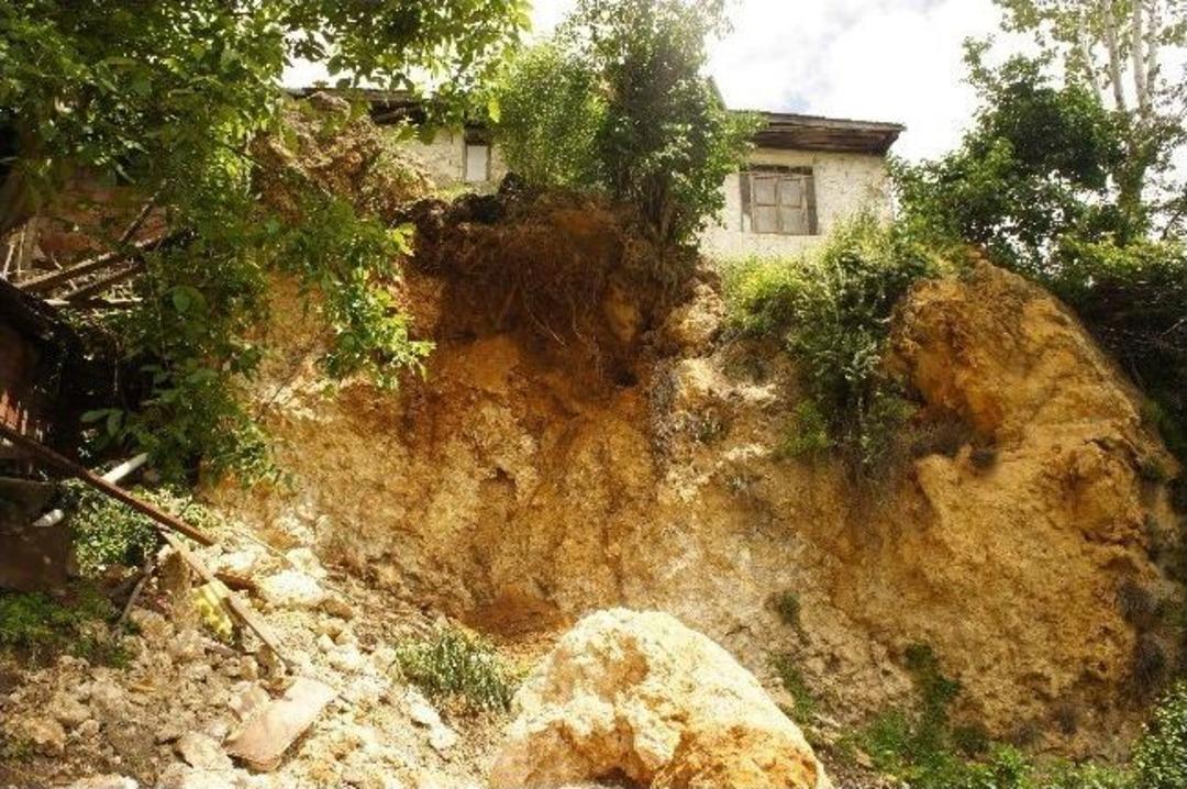 (&ouml;zel Haber) U&ccedil;urumun Kenarında Yaşıyorlar