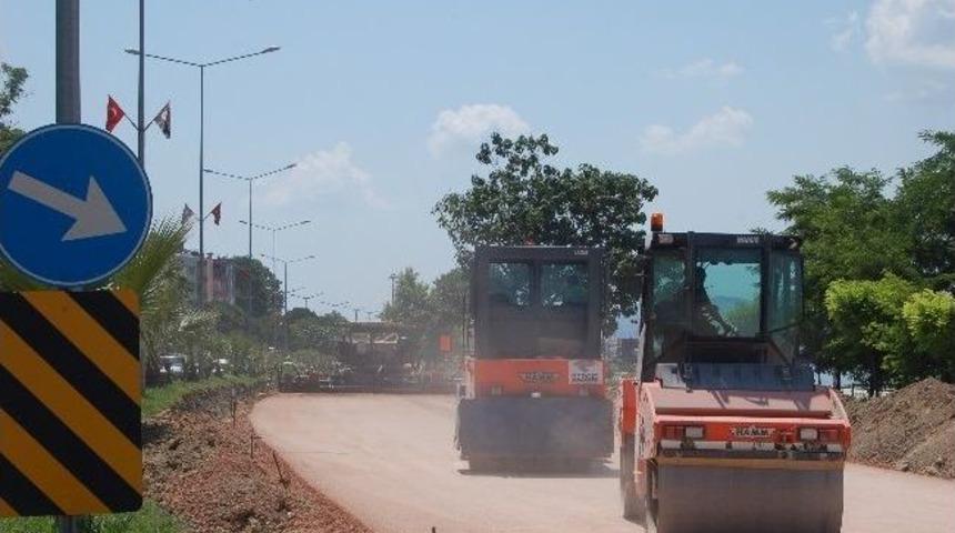 Lapseki&rsquo;de Yol Yapım &Ccedil;alışmaları