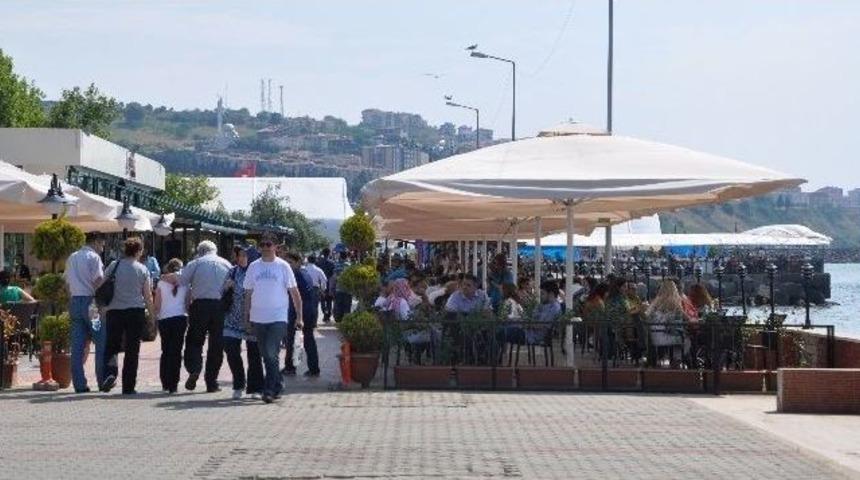 Tekirdağlılar Sahile Akın Etti