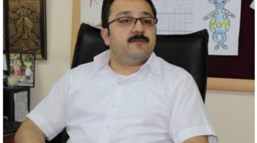 Pamuk, T&uuml;rkiye-polonya İlişkileri Konferansına Katıldı