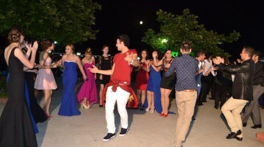 Gelibolu&rsquo;da Mezuniyet Balosu