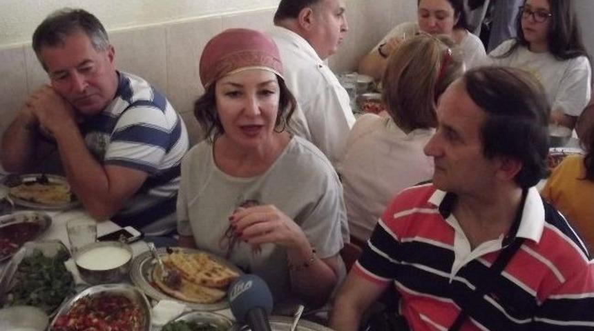 Mutfak Dostları Derneği Başkanı Zeynep Kakın&ccedil;: