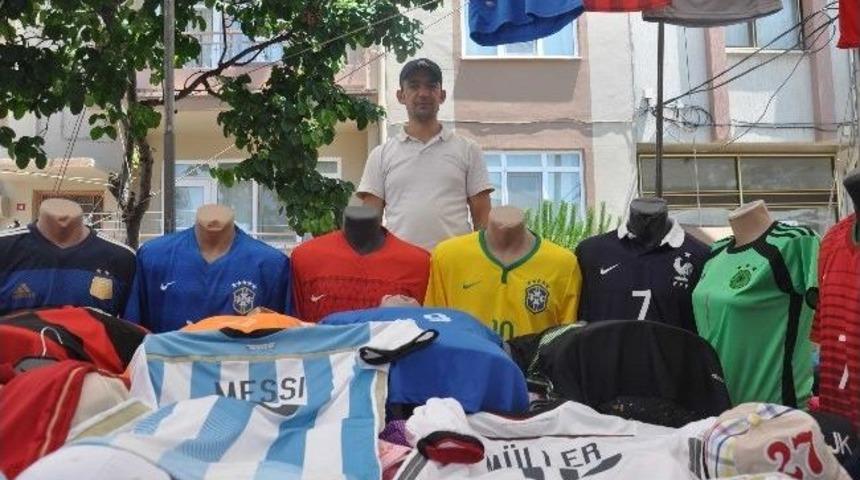 D&uuml;nya Kupası Heyecanını Pazara Taşıdı