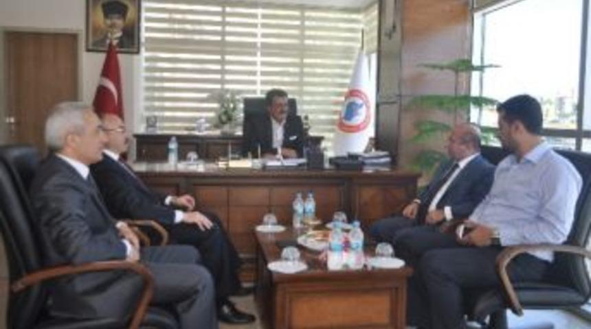 Bakan Yardımcısı Arzu&rsquo;dan Başkan Kale&rsquo;ye Ziyaret