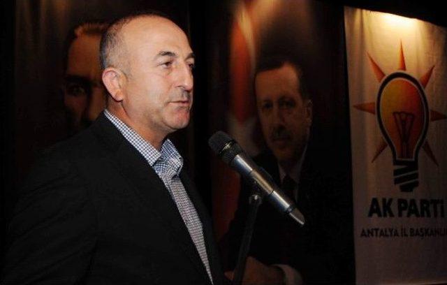 Bakan &Ccedil;avuşoğlu&rsquo;ndan Babalar G&uuml;n&uuml; Mesajı 1