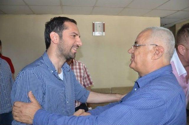 Hasan &Ouml;ren, Gen&ccedil; Y&ouml;netimi Tebrik Etti 1