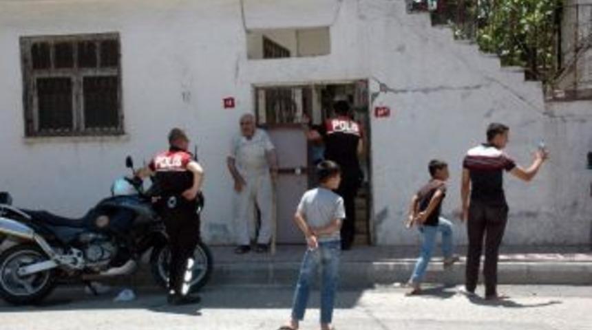 Madde Bağımlısı Şahıs Ailesine Zarar Vermek İstedi