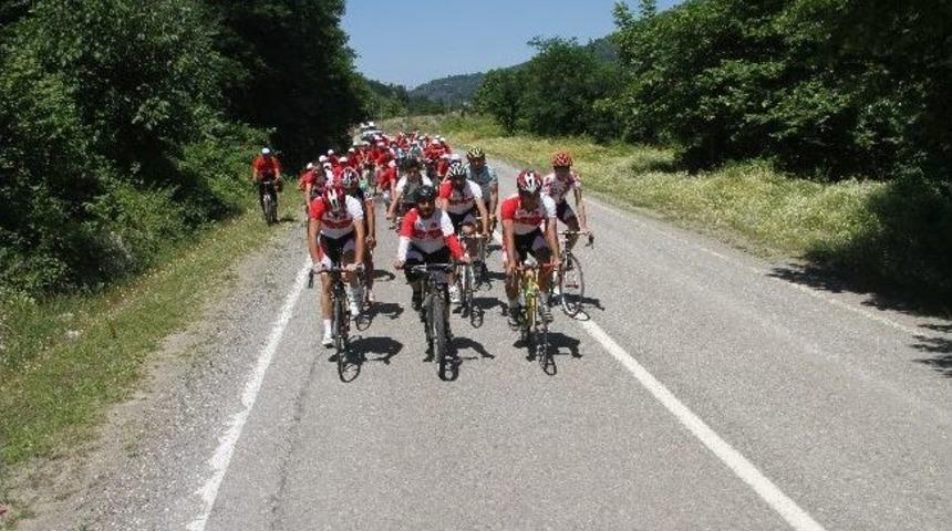 Ayvacık'ta Bisiklet Festivali D&uuml;zenlendi