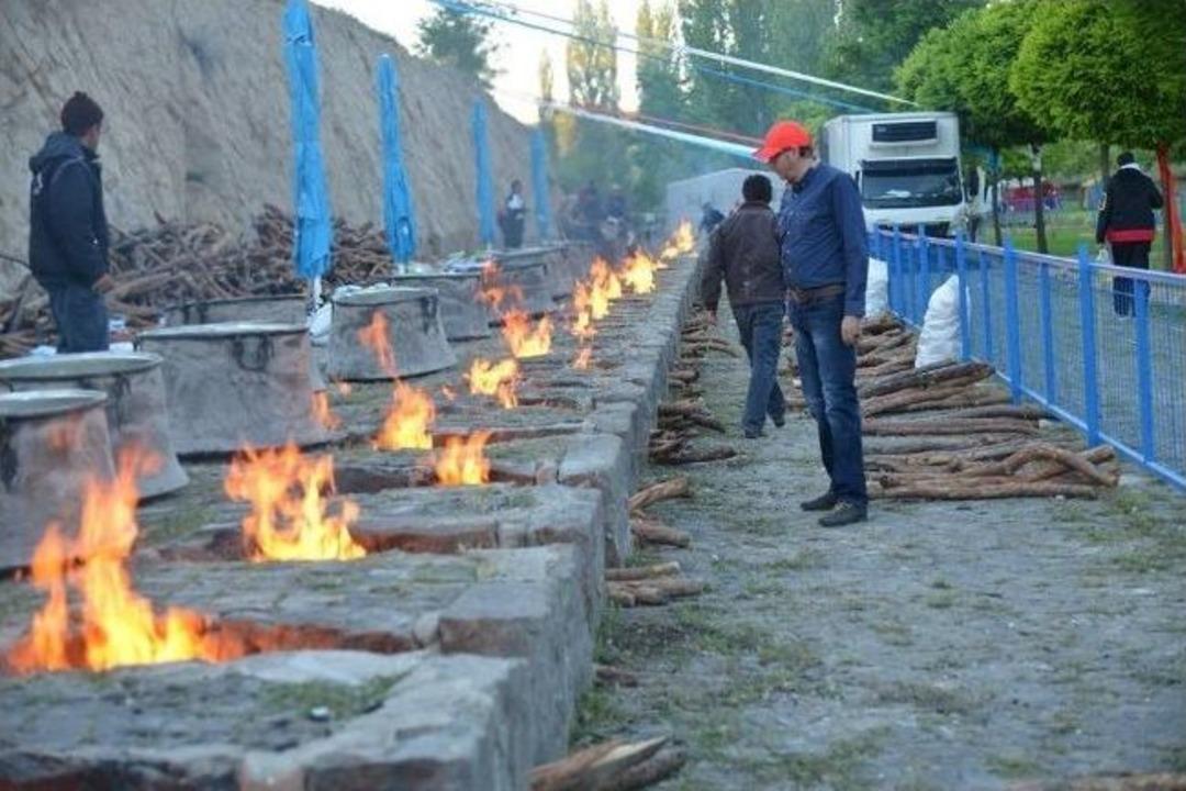 50 Kazan Pilav 30 Dakikada T&uuml;kendi