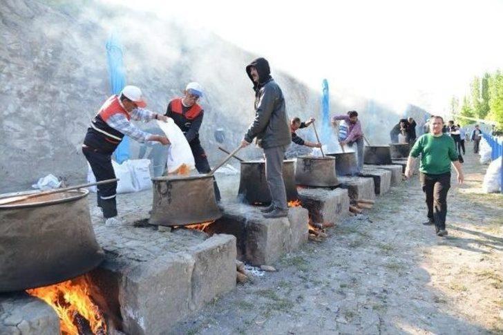 50 Kazan Pilav 30 Dakikada Tükendi G1