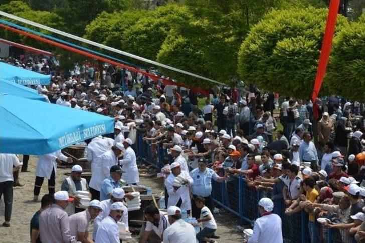 50 Kazan Pilav 30 Dakikada Tükendi G3