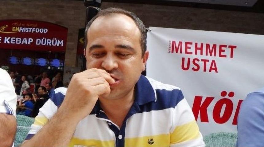 Babalar K&ouml;fte Yeme Yarışmasında Kıyasıya Yarıştı