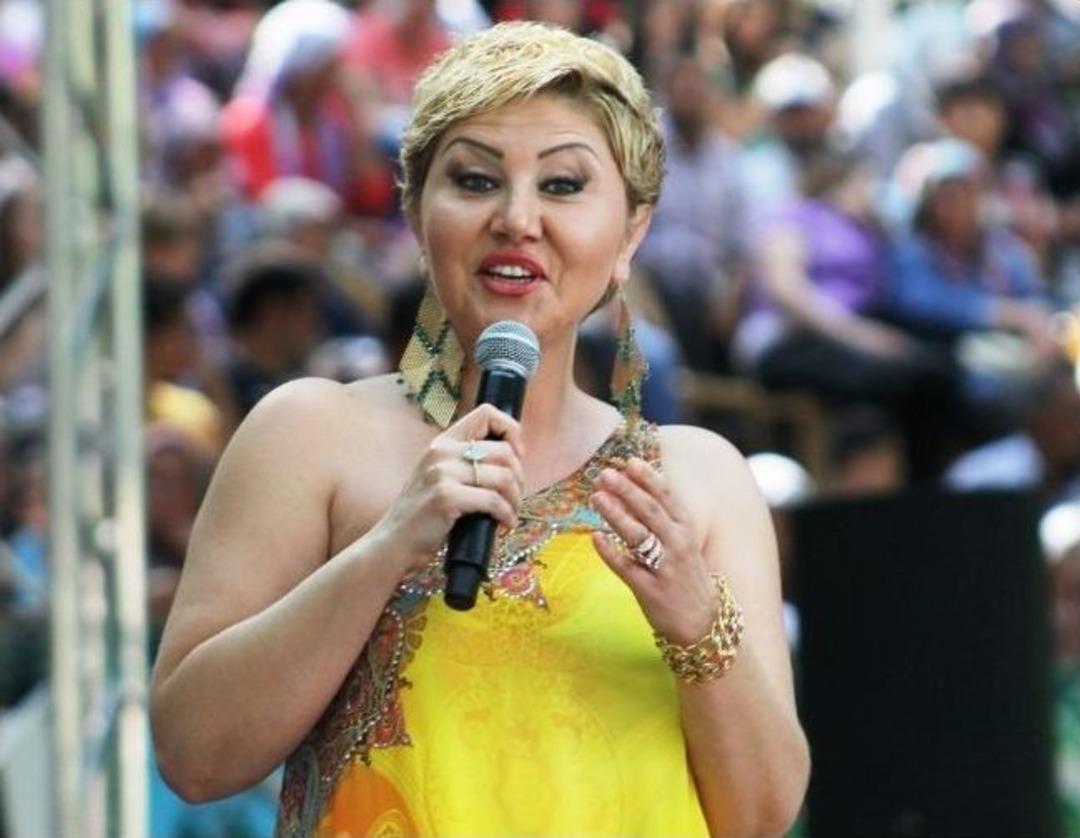 &Ouml;demiş'te 45. Kiraz Ve 12. Meyve Fidanı Festivali Yapıldı