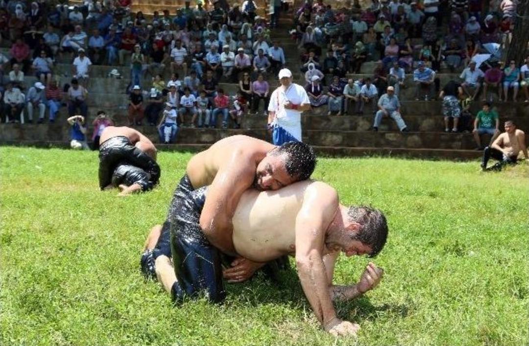 Bodrum'un Başpehlivanı İsmail Ko&ccedil; Oldu