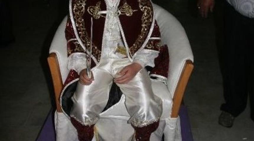 Afyonkarahisar'da İha Ailesinin Mutlu G&uuml;n&uuml;