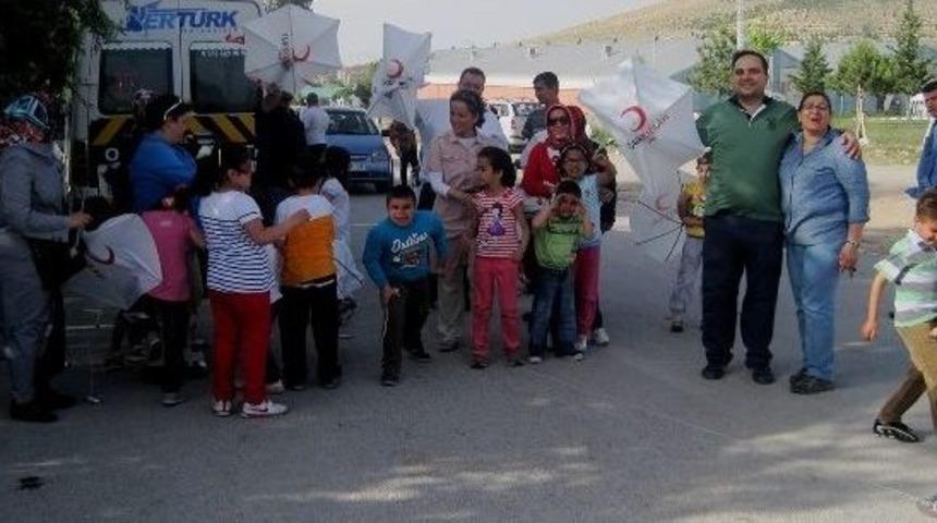 Kızılay'dan U&ccedil;urtma Şenliği