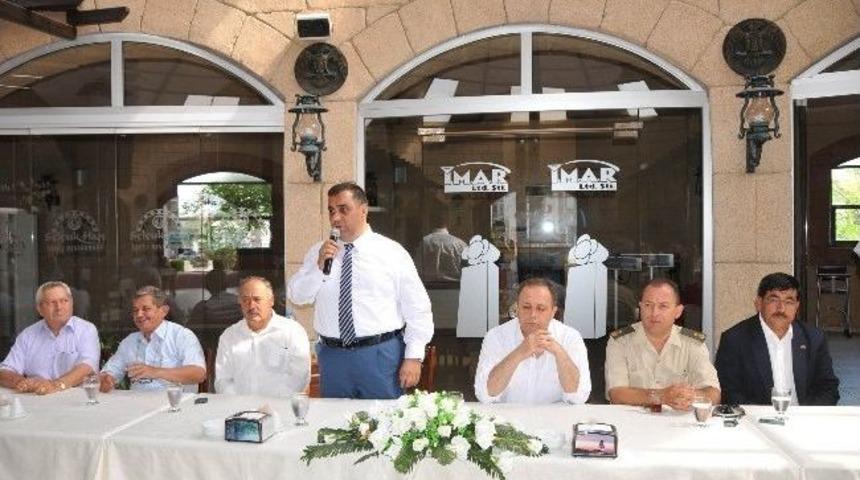 Tarsuslu Muhtarlar Biraraya Geldi