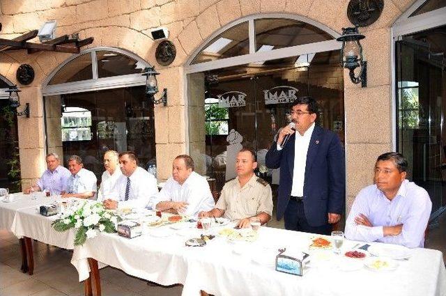 Tarsuslu Muhtarlar Biraraya Geldi 1