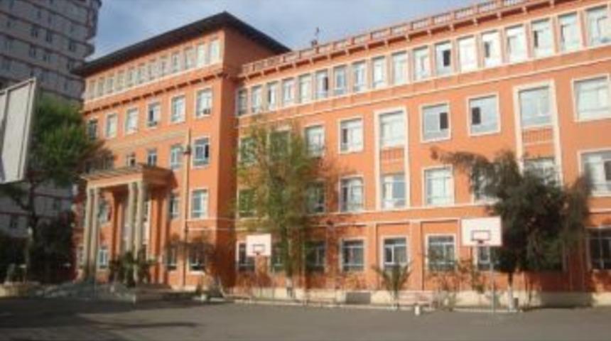 Bak&uuml; T&uuml;rk Anadolu Lisesi Yenileniyor