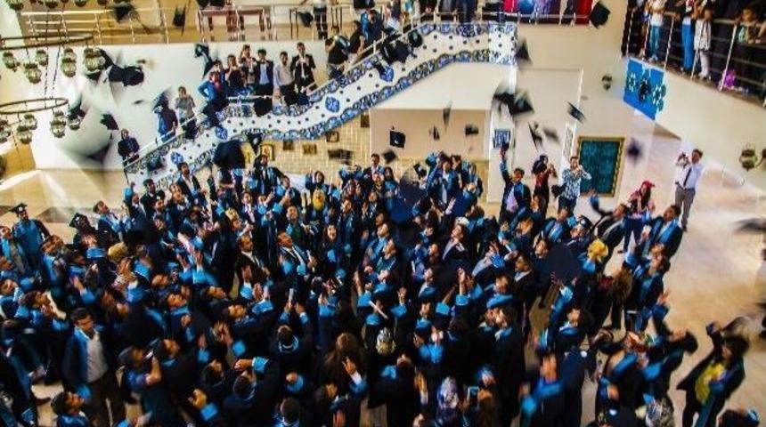 Ahlat Myo&rsquo;da Mezuniyet T&ouml;renini