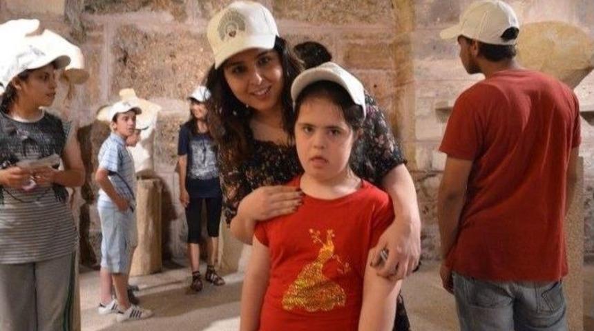 Manavgat'ta "her Engelliye Bir Kardeş" Projesi