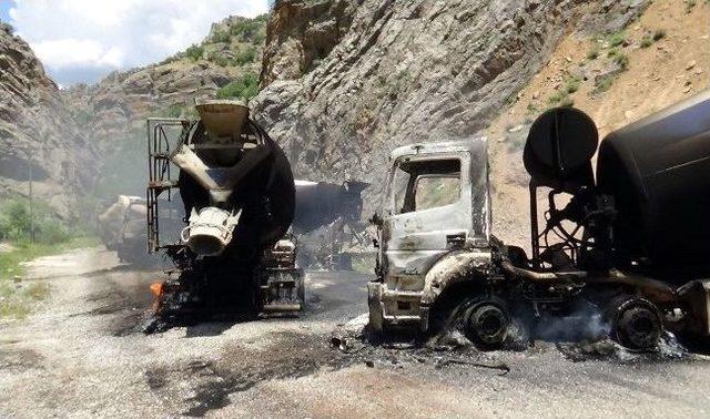 Tunceli&rsquo;de 5 Ara&ccedil; Yakıldı, 2 S&uuml;r&uuml;c&uuml; Ka&ccedil;ırıldı 2