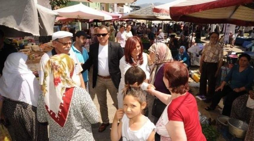 Başkan &Ccedil;er&ccedil;ioğlu, &Ccedil;eştepe Pazarını Gezdi
