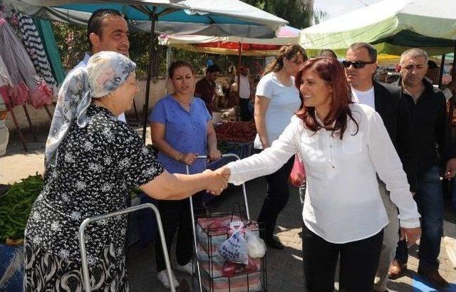 Başkan Çerçioğlu, Çeştepe Pazarını Gezdi