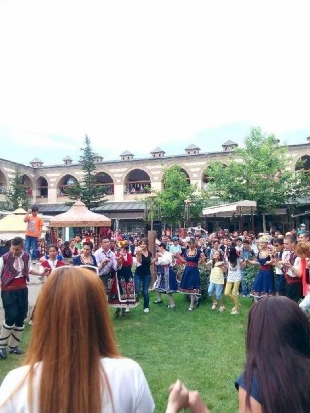 8. Uluslararası Spor K&uuml;lt&uuml;r Tanıtım Ve Dans Festivali