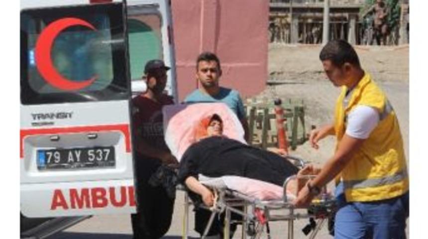 Suriye Savaş U&ccedil;akları 'varil' Bombalarıyla Vurdu