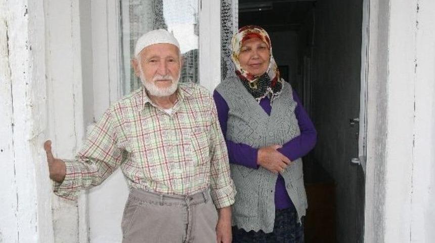 Ekmeleddin İhsanoğlu&rsquo;nun &Ccedil;atı Adayı G&ouml;sterilmesi Yozgat&rsquo;ta Sevin&ccedil;le Karşılandı