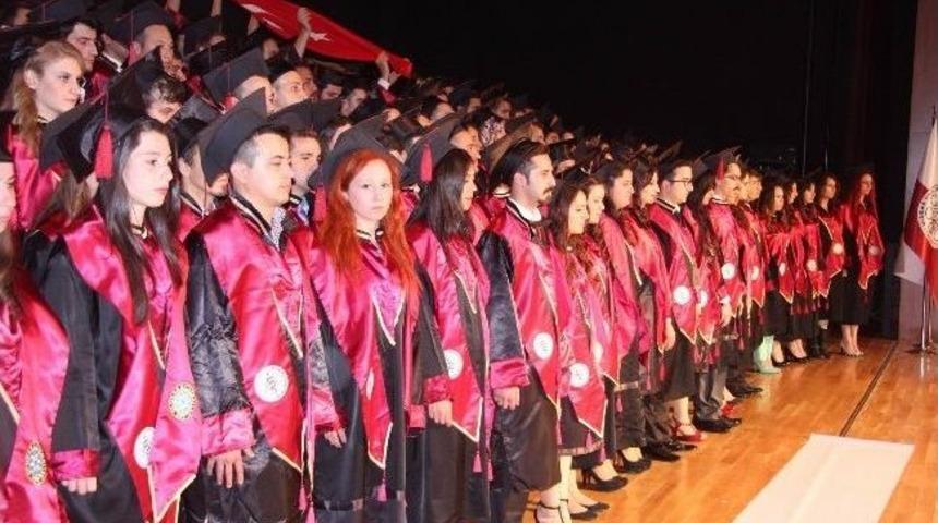 Uludağ &Uuml;niversitesi Veterinerlik Fak&uuml;ltesi, 32. D&ouml;nem Mezunlarını Verdi